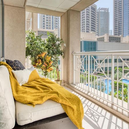 Maison Privee - Radiant Urban Retreat With Iconic Burj Khalifa Vws ดูไบ ภายนอก รูปภาพ