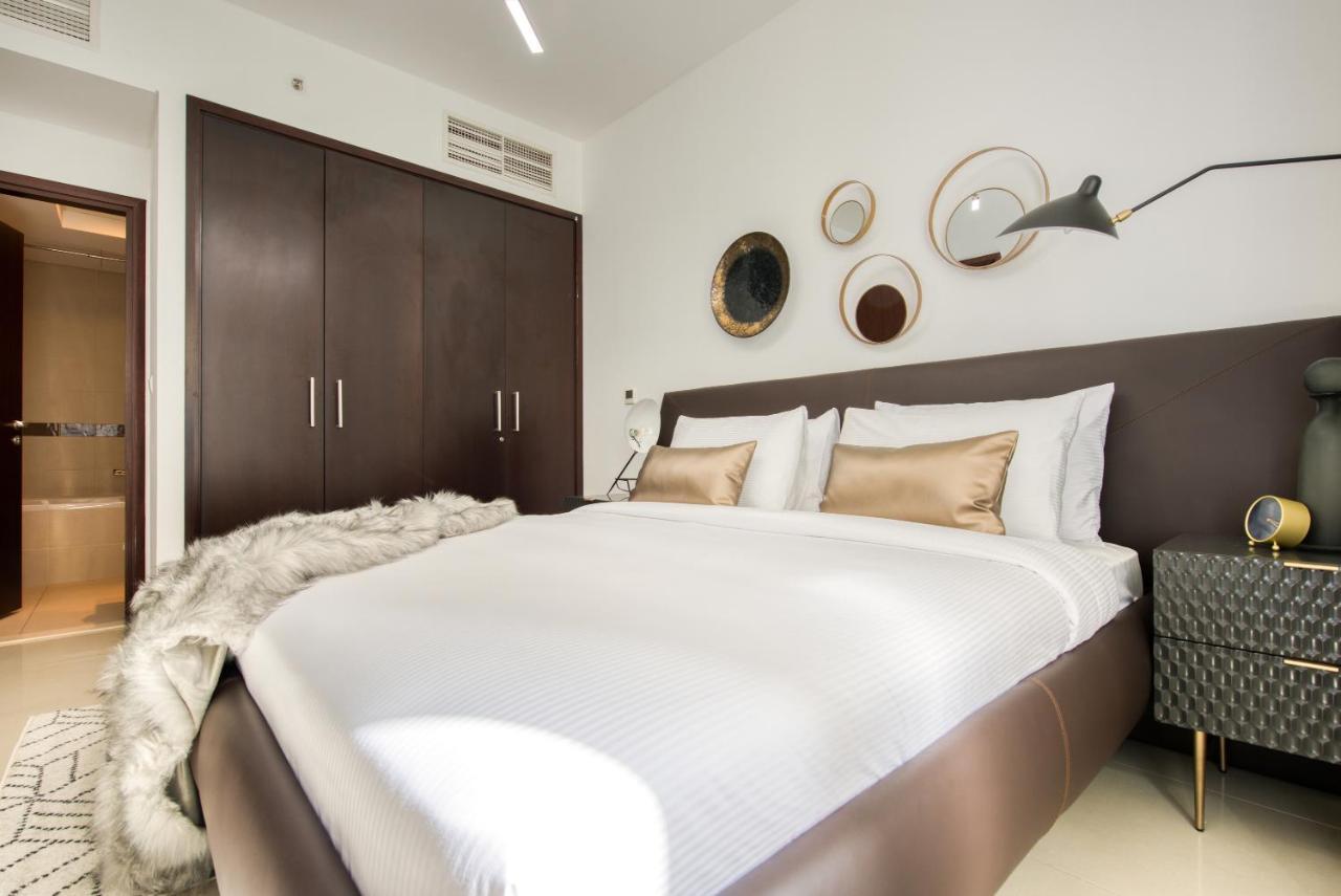 Maison Privee - Radiant Urban Retreat With Iconic Burj Khalifa Vws ดูไบ ภายนอก รูปภาพ