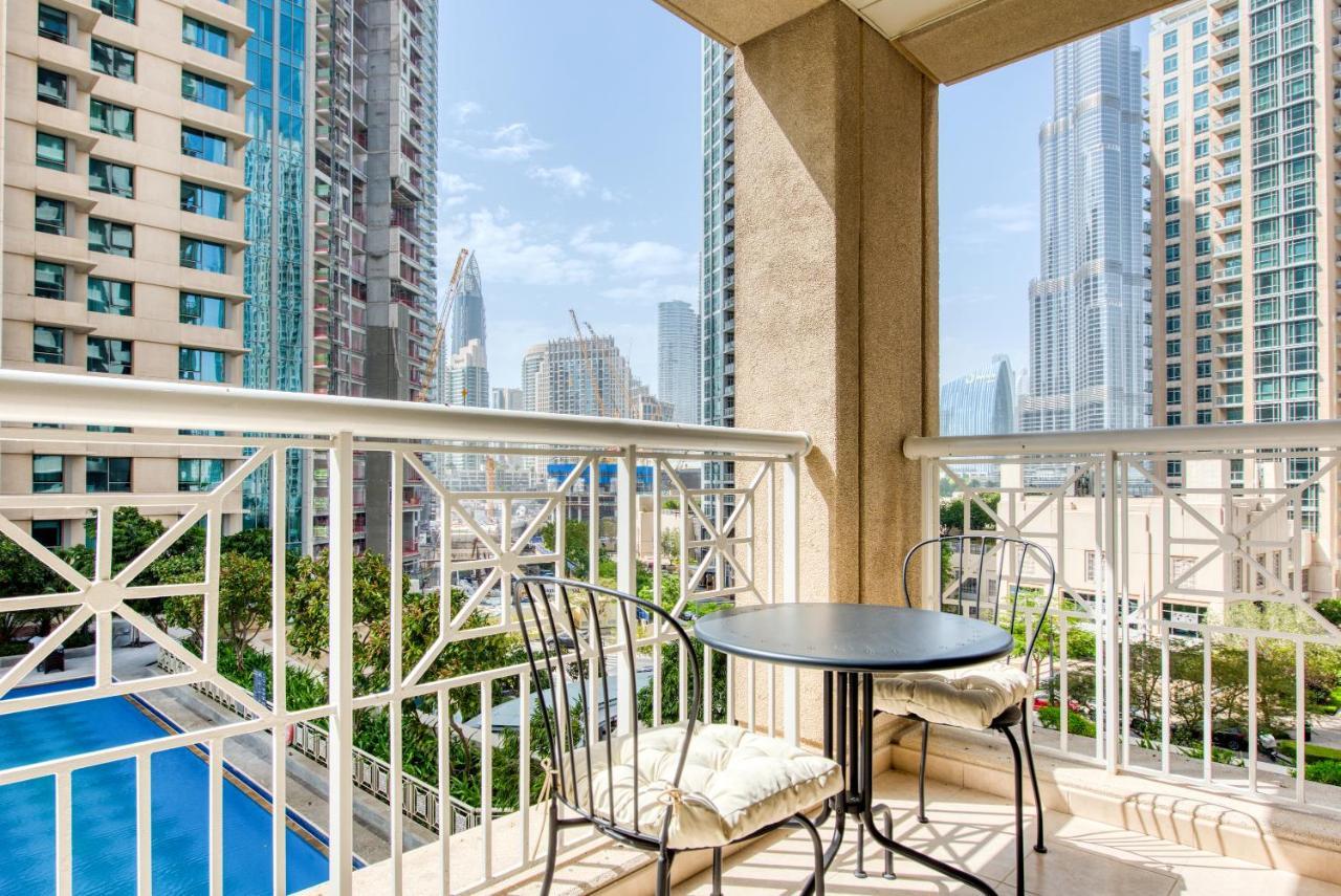Maison Privee - Radiant Urban Retreat With Iconic Burj Khalifa Vws ดูไบ ภายนอก รูปภาพ